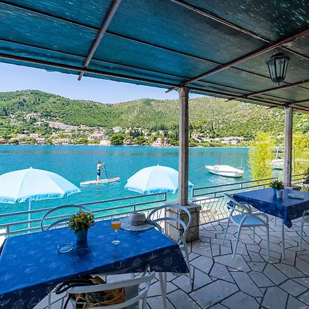 Quiet And Relaxing Seastar With A Balcony