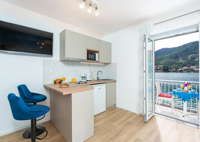 Quiet And Relaxing Seastar With A Balcony *