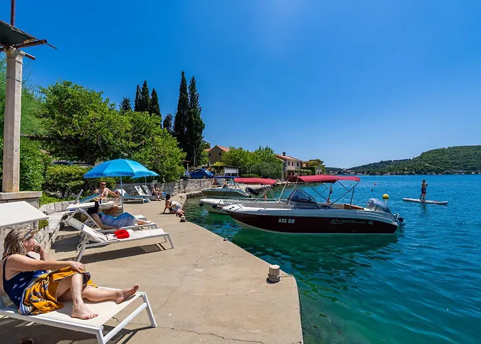 Quiet And Relaxing Seastar With A Balcony Zaton (Dubrovnik-Neretva)