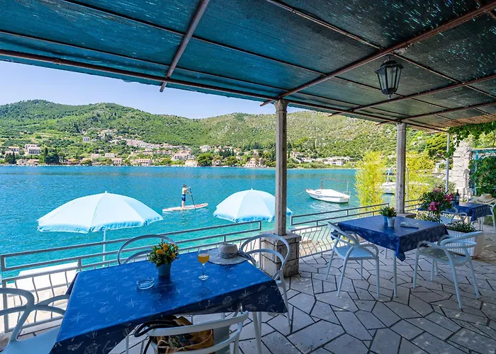 Quiet And Relaxing Seastar With A Balcony